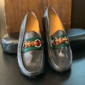 Gucci leather loafer